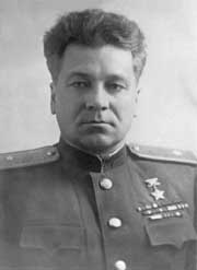 Первый Герой Советского Союза, генерал-майор авиации Анато?лий Васи?льевич Ляпиде?вский