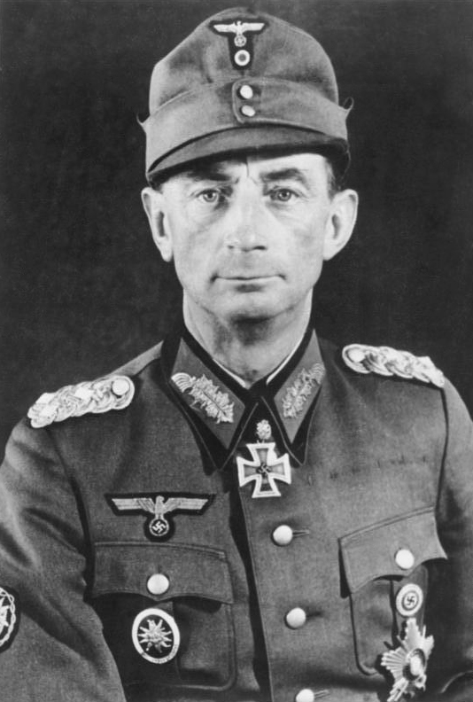 Генерал-полковник Эдуард Дитль