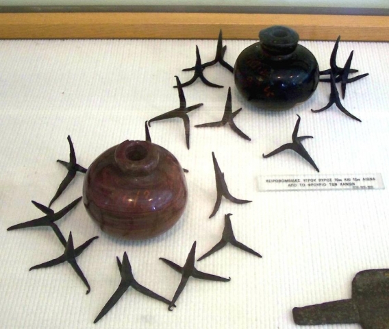 Ручные гранаты с греческим огнем арсенала Ханьи, X и XII век