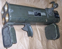 Пусковая установка реактивного огнемета M202A1 FLASH в боевом положении