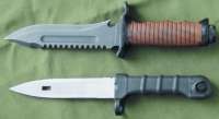Один из прототипов ножа «Катран» в сравнении с штык-ножом от АК-74