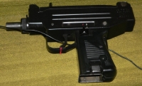 Пистолет UZI