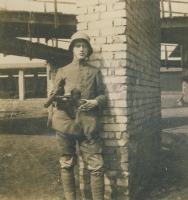 Германский солдат с MP-18/1 во Франции, 1918 год