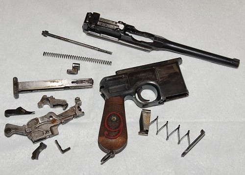 Неполная разборка пистолета Mauser C96 «Red 9»